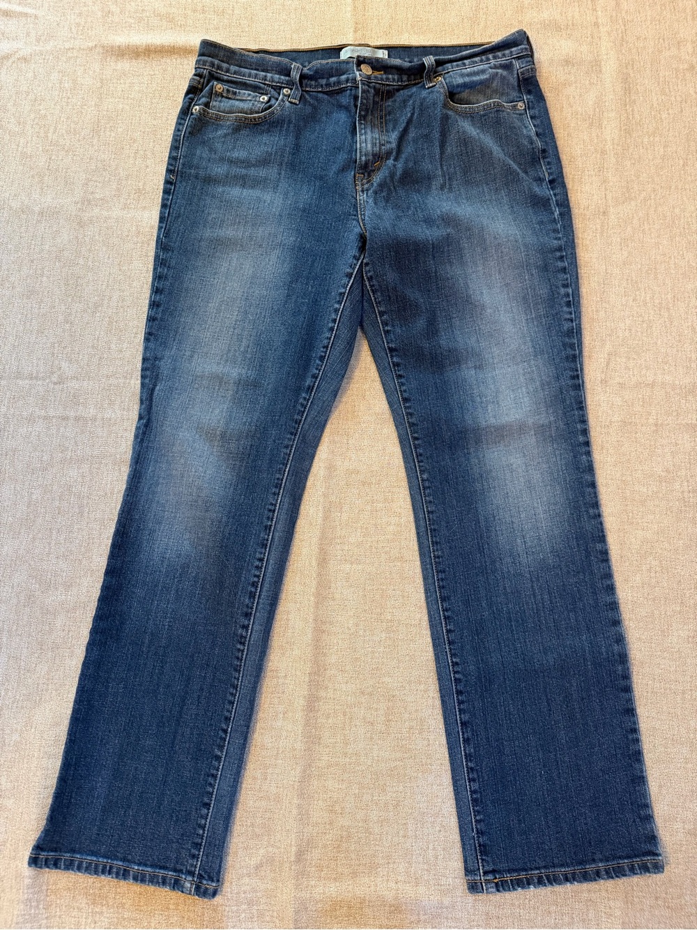 Levi’s Women’s 505 Straight Leg Jeans Size 14M